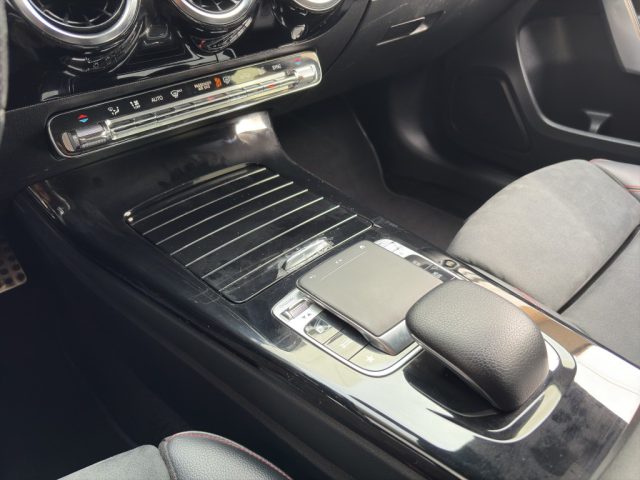 MERCEDES-BENZ A 180 usata, con Autoradio digitale