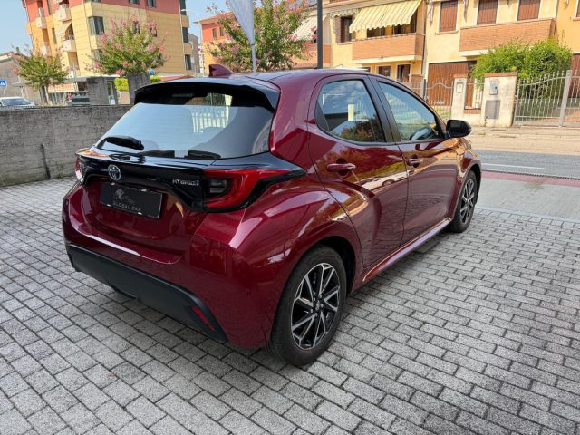 TOYOTA Yaris usata 4