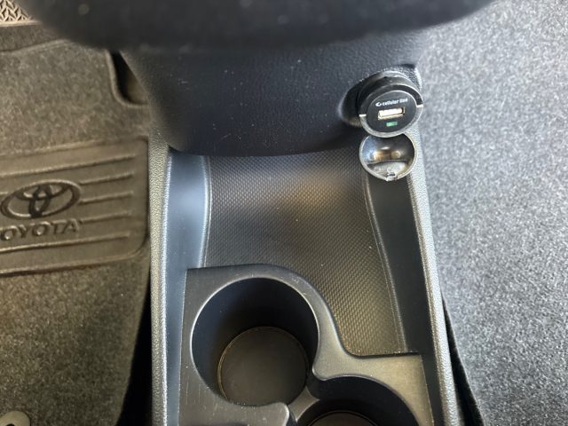 TOYOTA Verso-S usata, con Controllo elettronico della corsia