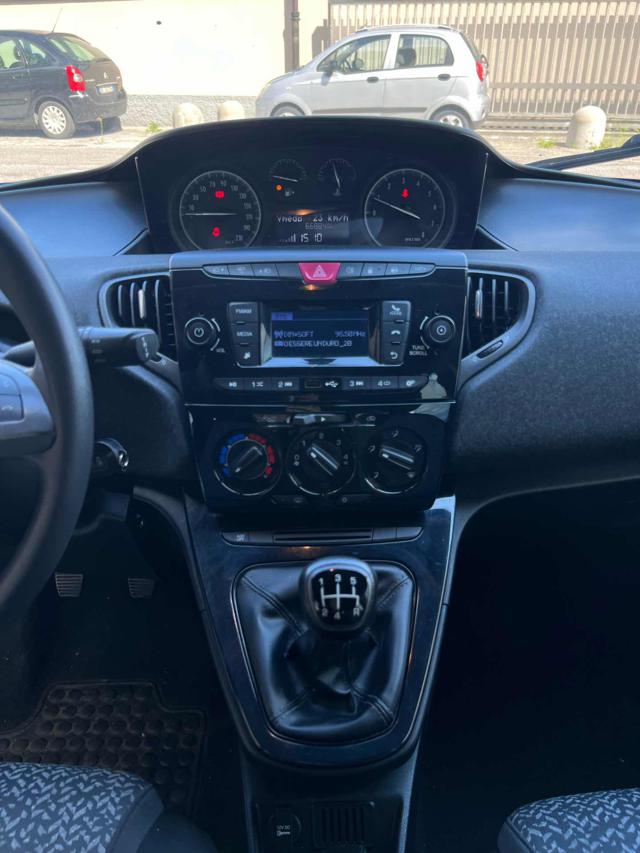 LANCIA Ypsilon usata, con Controllo trazione