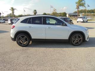 MERCEDES-BENZ GLA 200 usata, con Controllo automatico clima