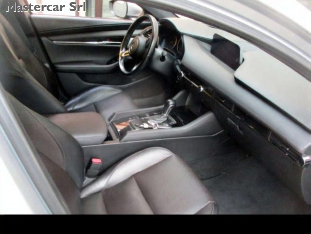 MAZDA 3 usata, con Regolazione elettrica sedili
