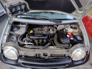 RENAULT Twingo usata, con Kit fumatori
