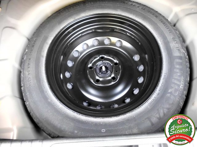 RENAULT Captur usata, con Sensori di parcheggio posteriori