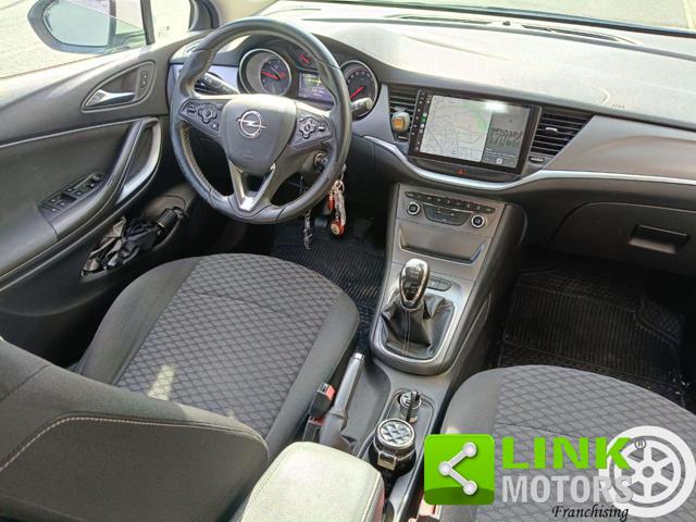 OPEL Astra usata, con Monitoraggio pressione pneumatici