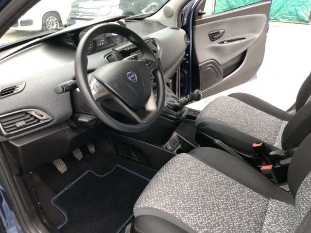 LANCIA Ypsilon usata, con Fendinebbia