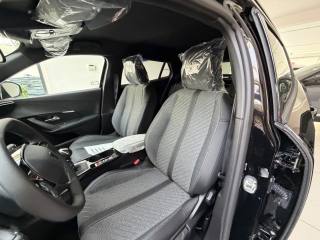 PEUGEOT 2008 usata, con Luci diurne