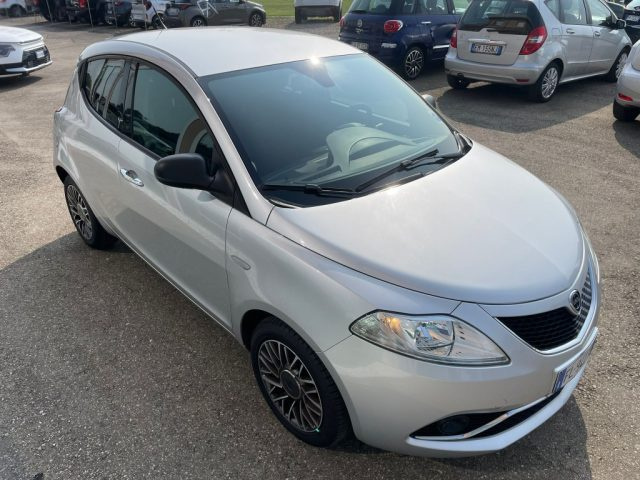 LANCIA Ypsilon usata, con Chiusura centralizzata