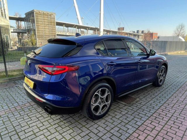 ALFA ROMEO Stelvio usata, con Autoradio