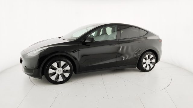 TESLA Model Y usata, con MP3