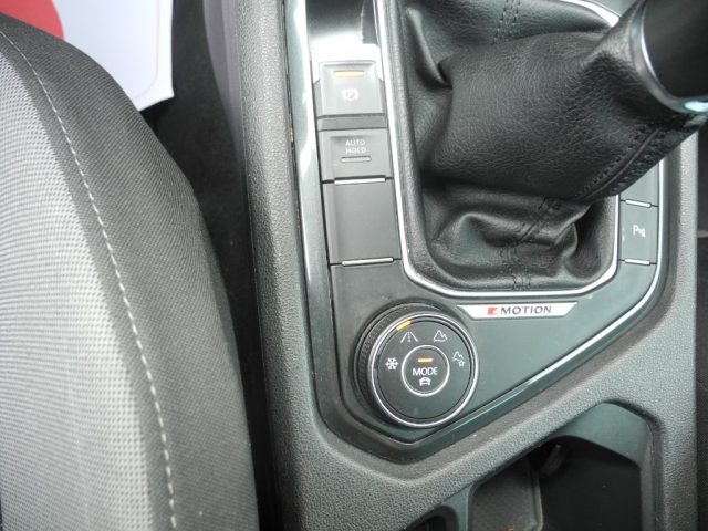 VOLKSWAGEN Tiguan usata, con Hill holder