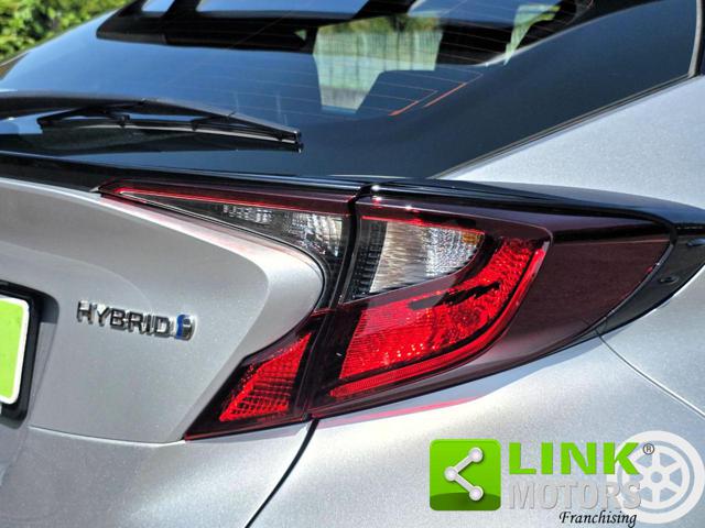 TOYOTA C-HR usata, con Autoradio digitale
