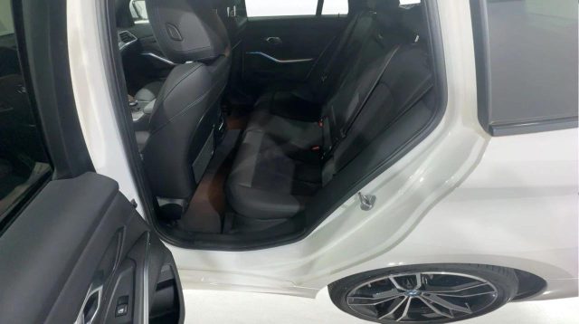 BMW 320 usata, con Controllo automatico clima