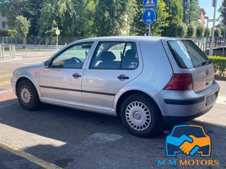 VOLKSWAGEN Golf usata, con Airbag