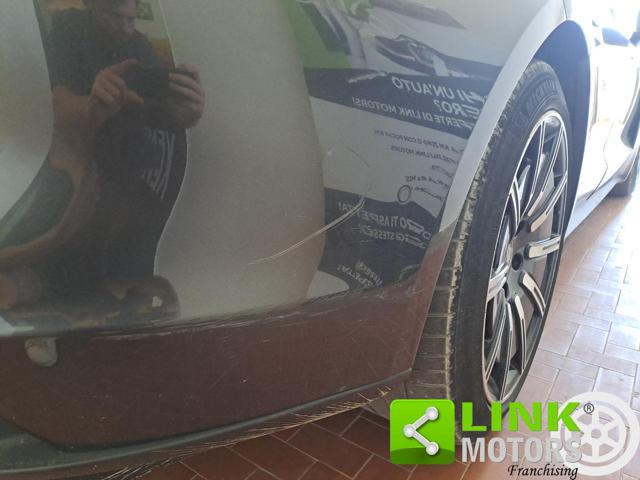 PORSCHE Taycan usata, con Sedile posteriore sdoppiato