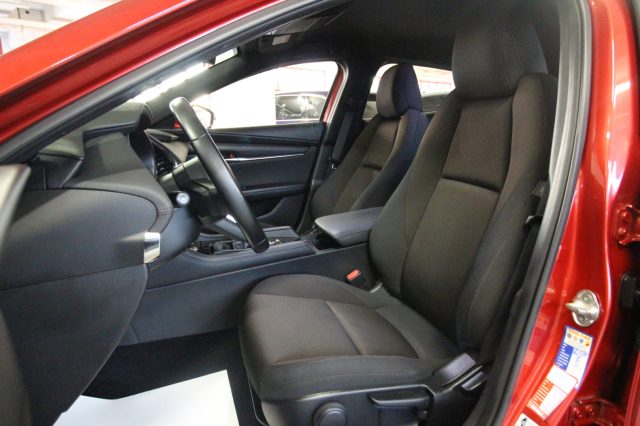 MAZDA 3 usata, con Volante in pelle