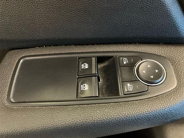 RENAULT Clio usata 23