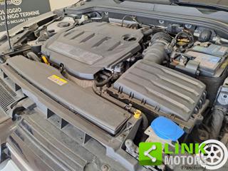 VOLKSWAGEN Golf usata, con Airbag posteriore