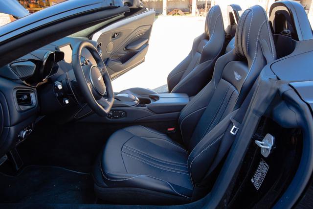 ASTON MARTIN Vantage usata, con Fari Xenon