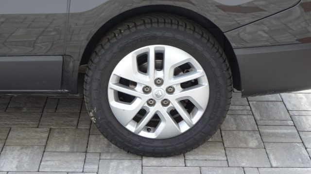 RENAULT Trafic usata, con Bracciolo