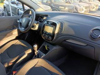 RENAULT Captur usata, con Touch screen