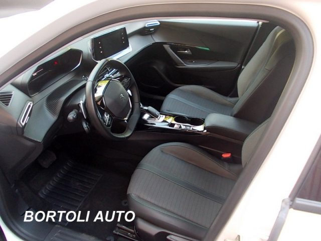 PEUGEOT 2008 usata, con Cerchi in lega