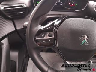 PEUGEOT 2008 usata, con Autoradio digitale