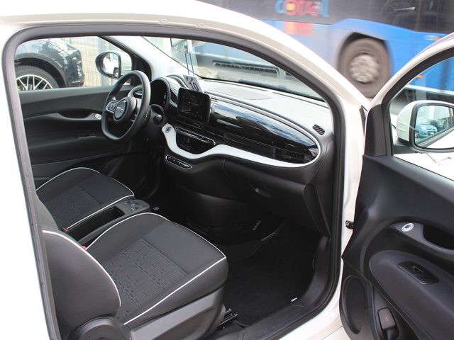 FIAT 500e usata, con Fendinebbia