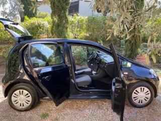 VOLKSWAGEN up! usata, con ESP