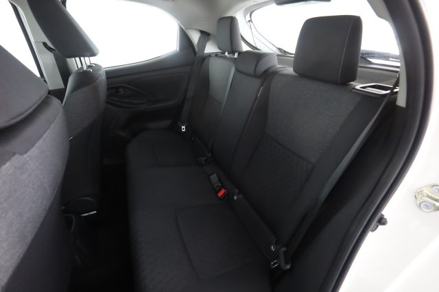 TOYOTA Yaris usata 3