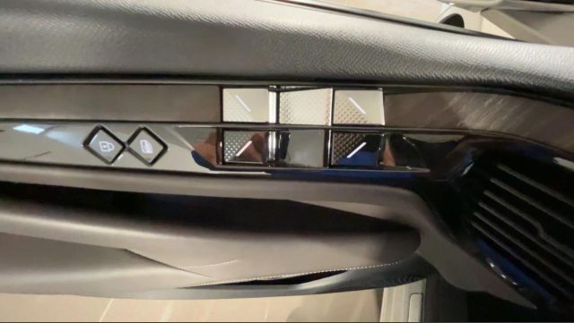 DS AUTOMOBILES DS 4 usata, con Volante in pelle