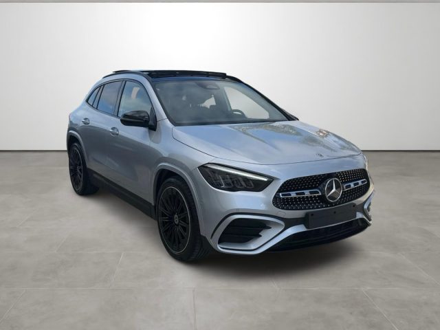 MERCEDES-BENZ GLA 200 usata, con Airbag laterali