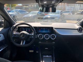 MERCEDES-BENZ GLA 200 usata, con Touch screen
