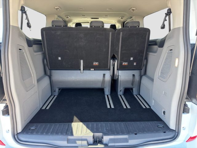 FORD Tourneo Custom usata 13