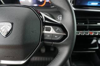 PEUGEOT 2008 usata, con Touch screen