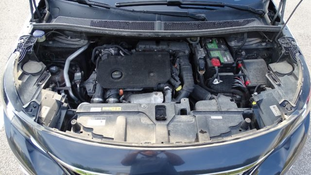 PEUGEOT 3008 usata, con Sistema di navigazione