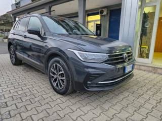 VOLKSWAGEN Tiguan usata, con Airbag