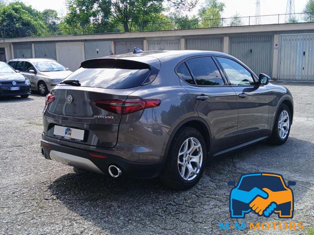 ALFA ROMEO Stelvio usata, con Alzacristalli elettrici
