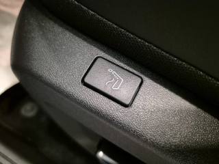 NISSAN Qashqai usata, con Leve al volante