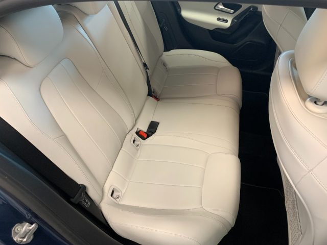 MERCEDES-BENZ A 180 usata, con Controllo automatico clima