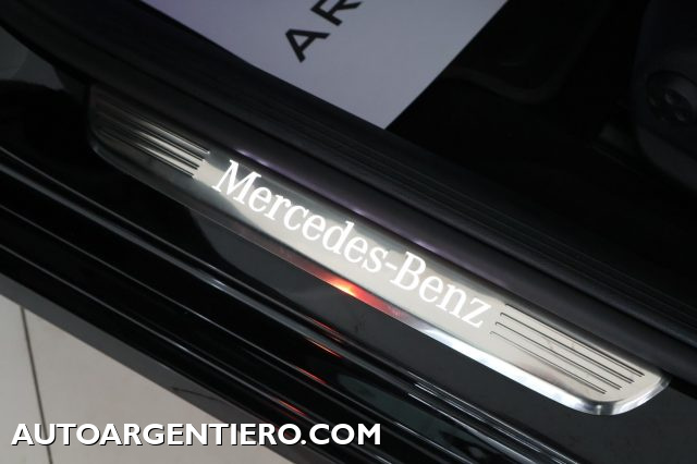 MERCEDES-BENZ E 200 usata, con Controllo automatico clima