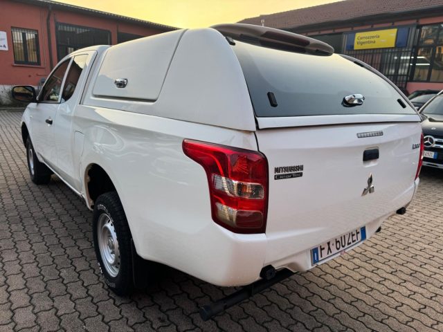 MITSUBISHI L200 usata, con Autoradio