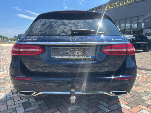 MERCEDES-BENZ E 220 usata, con Chiusura centralizzata