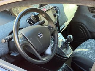 LANCIA Ypsilon usata, con Controllo trazione