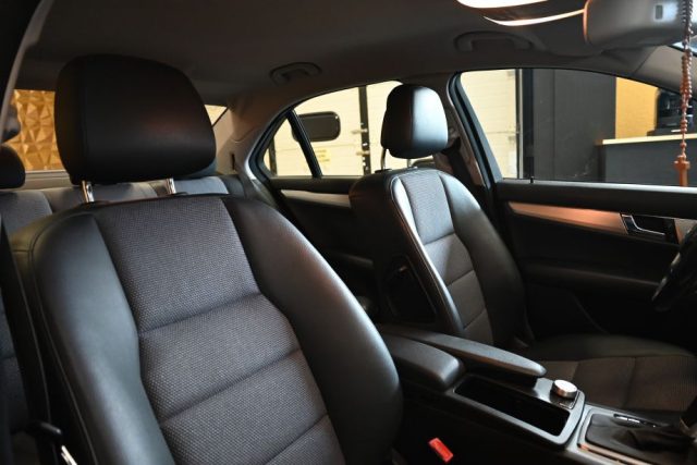 MERCEDES-BENZ C 200 usata 37