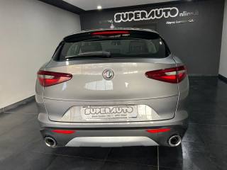 ALFA ROMEO Stelvio usata, con Alzacristalli elettrici