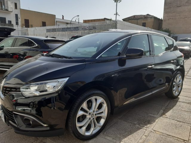 RENAULT Scenic usata, con Airbag