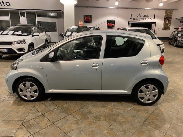 TOYOTA Aygo usata, con Airbag laterali