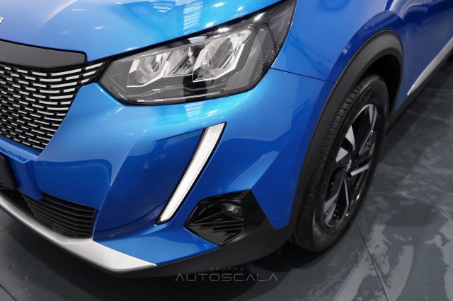PEUGEOT 2008 usata, con Sensori di parcheggio posteriori