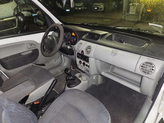 RENAULT Kangoo usata 6